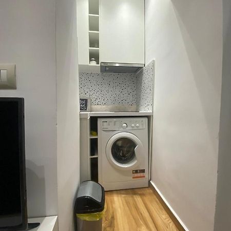 Luxury Apartment In Blloku Area تيرانا المظهر الخارجي الصورة