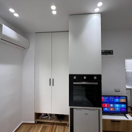 Luxury Apartment In Blloku Area تيرانا المظهر الخارجي الصورة